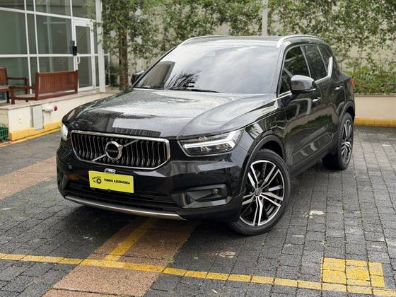 VOLVO XC40 1.5 T5 RECHARGE INSCRIPTION GEARTRONIC